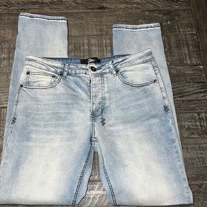 CLSC. SKINNY DEAM SZ 32